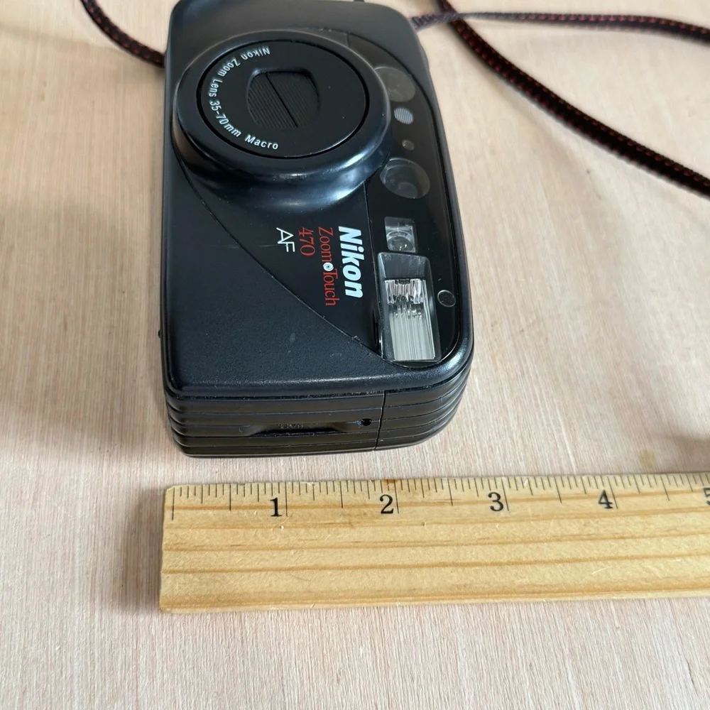 Nikon zoom touch